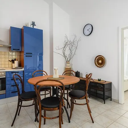 Apartment Tramontana Near The Beach Basanija Exterior photo